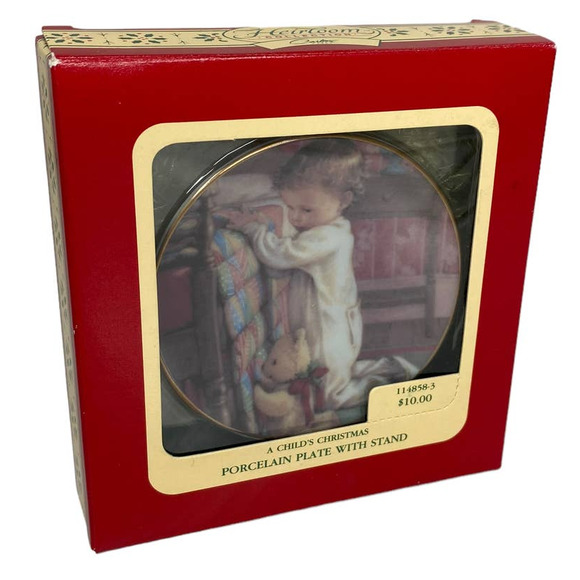A Child's Christmas Porcelain Plate With Stand Heirloom Collection - Picture 1 of 7